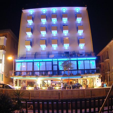 Hotel Continental Беллария-Иджеа-Марина Экстерьер фото