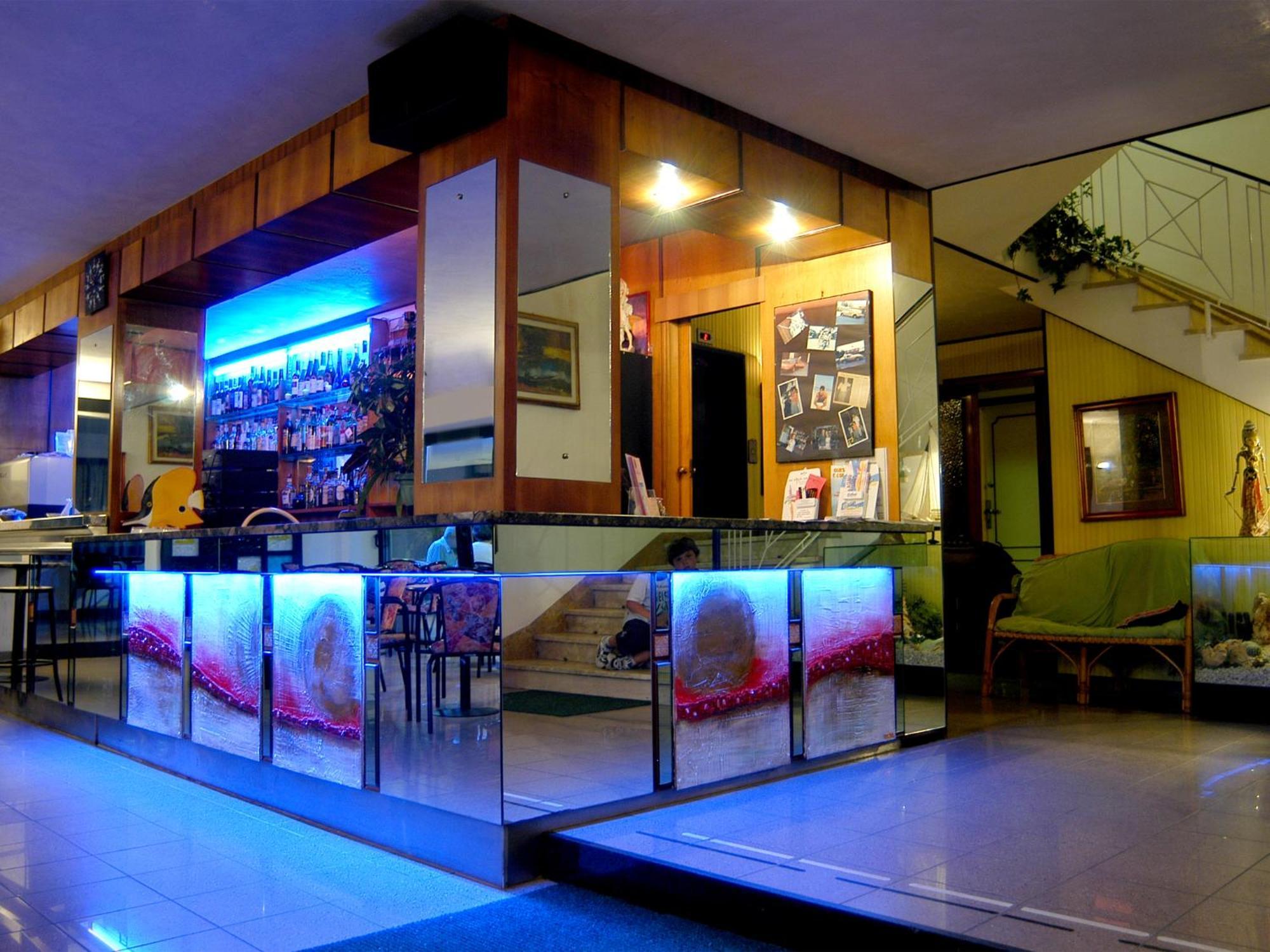 Hotel Continental Беллария-Иджеа-Марина Экстерьер фото